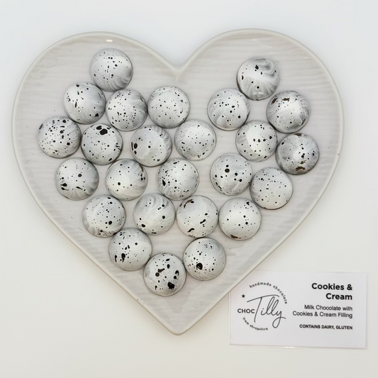 Cookies & Cream Milk Chocolate Bonbon
