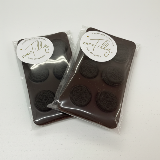 Dark Cookies & Cream Chocolate Bar